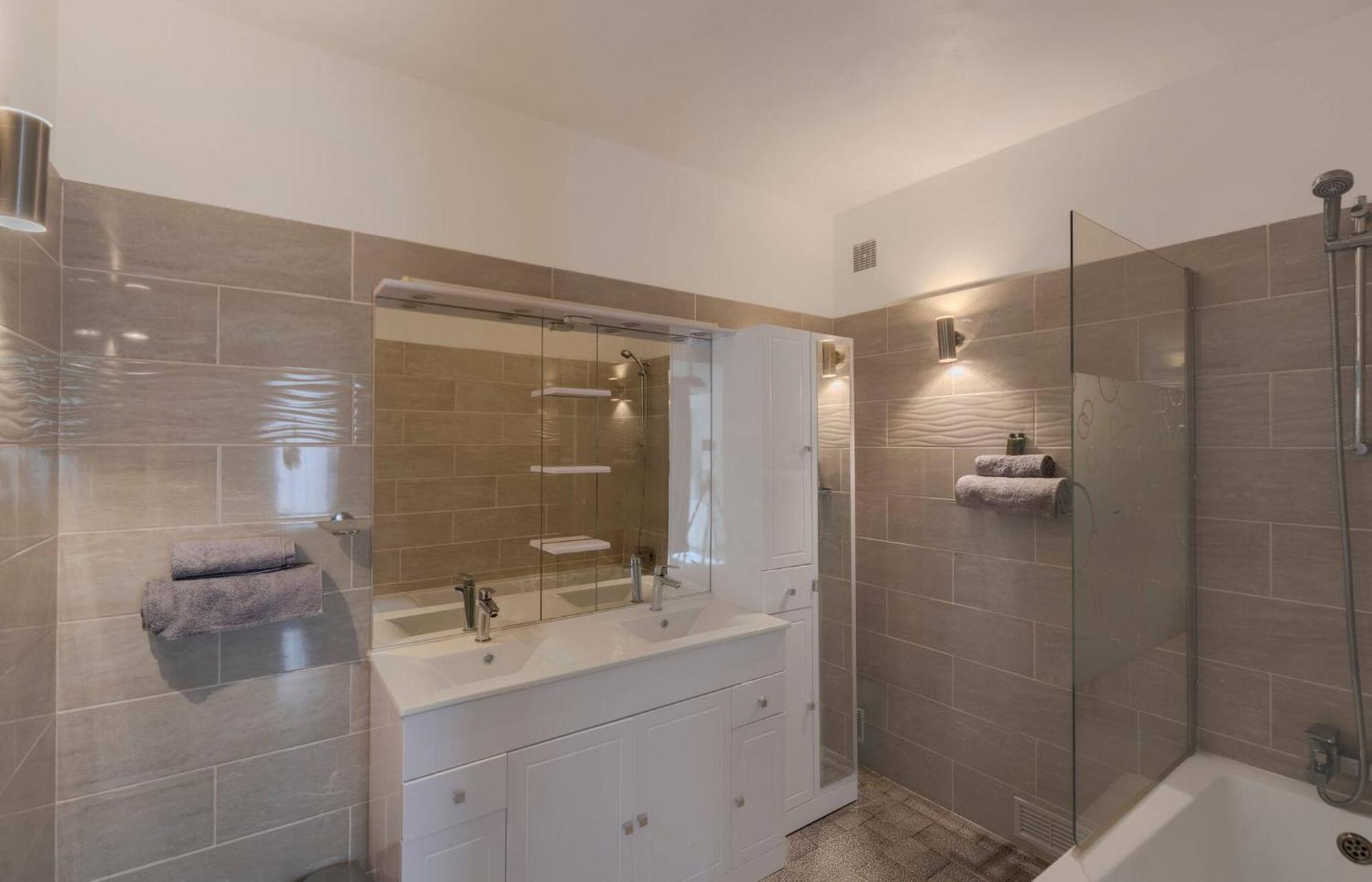 Apartment Le Saint Paul - 2 - 2 Salles De Bains - Wifi Climatisation Cannes